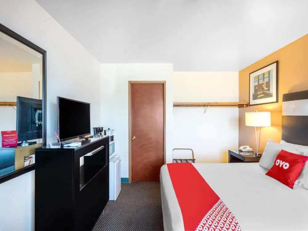 Arlington Motor Inn 8